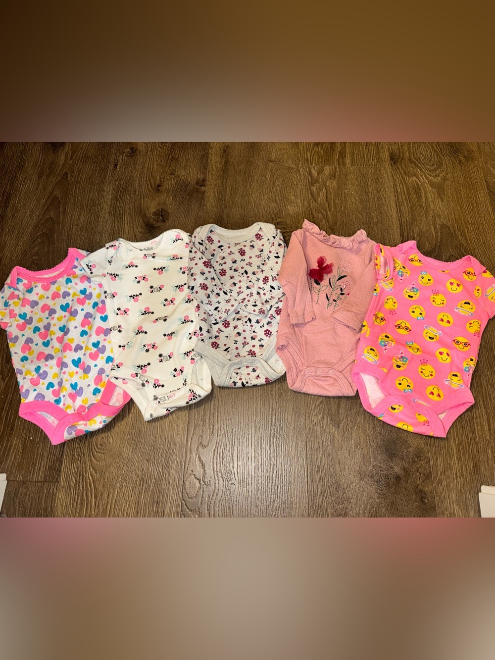 Lot of 5 Baby Girl Bodysuits 0-3 Months
